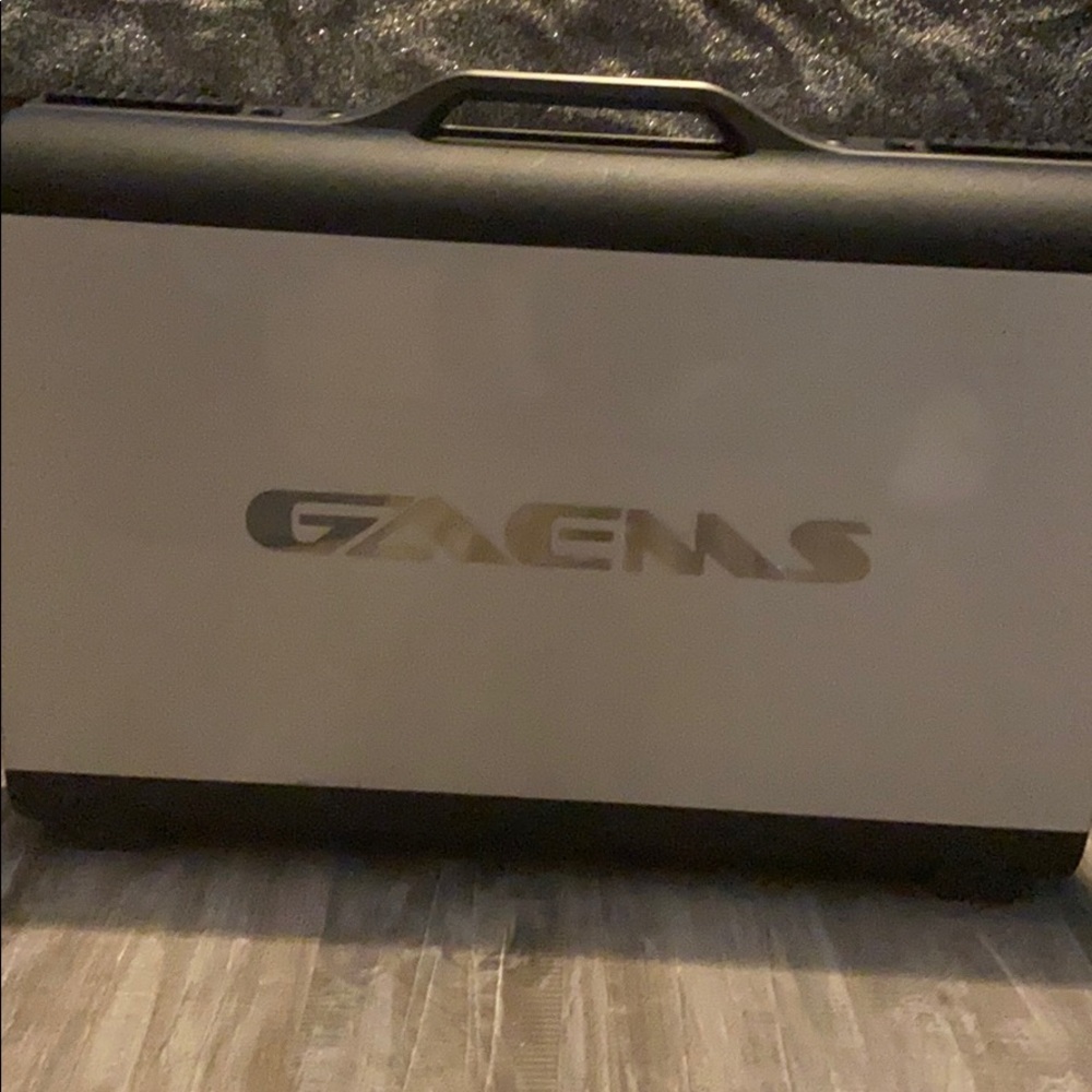GAMES Portable Game entertainment center